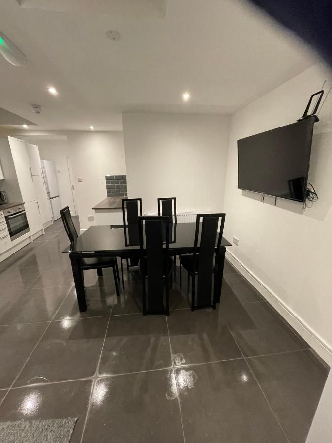 Vale Nky Apartment Rooms Лондон Екстериор снимка