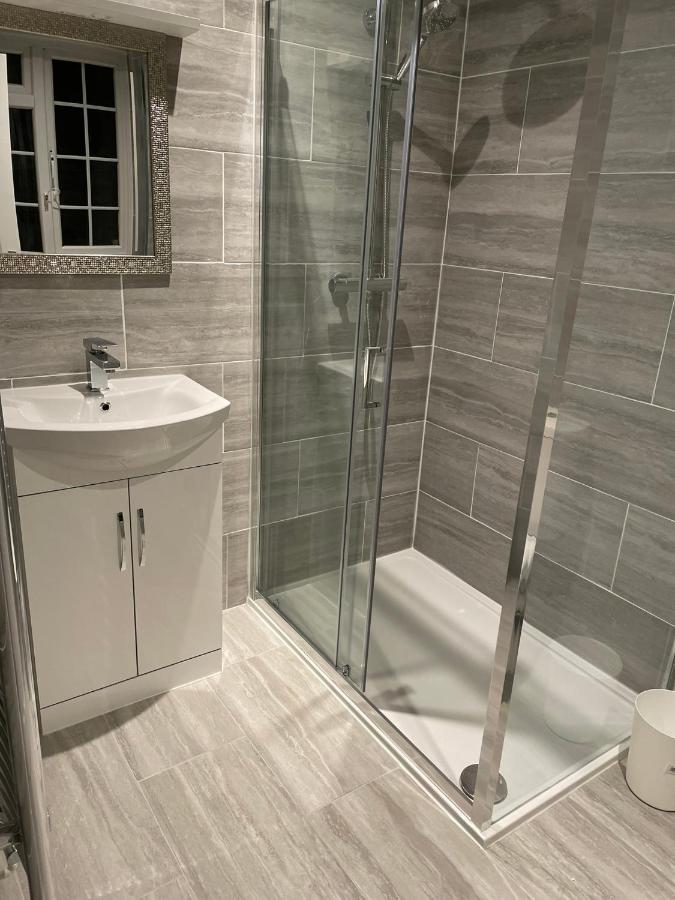 Vale Nky Apartment Rooms Лондон Екстериор снимка