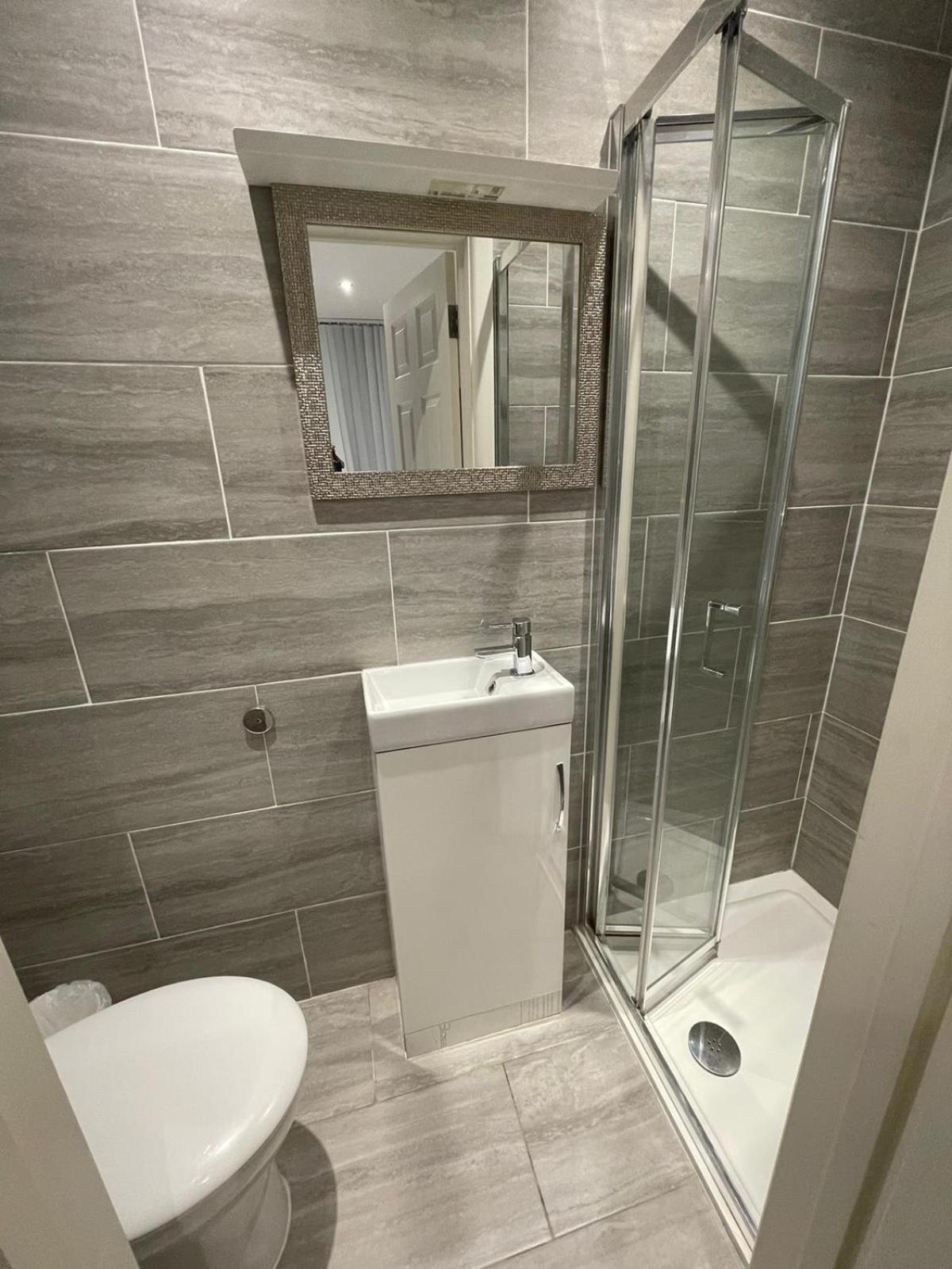 Vale Nky Apartment Rooms Лондон Екстериор снимка